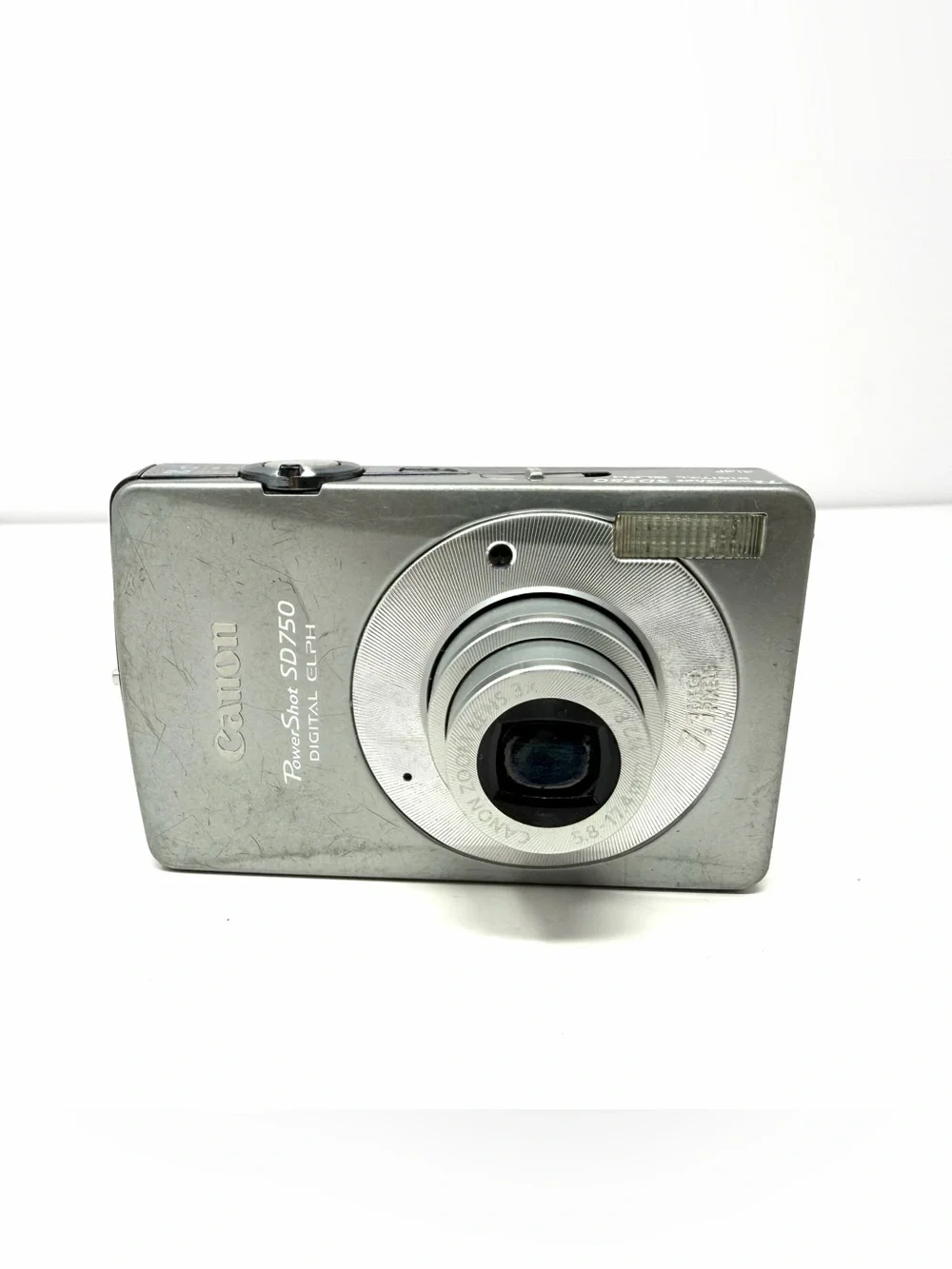 Canon PowerShot SD750 Digital ELPH 7.1 MP Silver Camera AS IS For Parts Repair